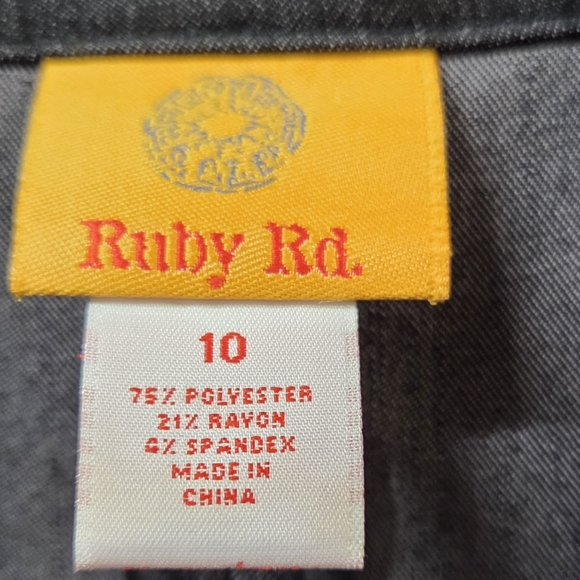 Ruby Rd. Gray Fabric with Yellow Tag - Picture 4 of 9